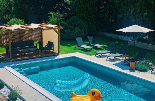 Petrovaradin Villa | Villa Smaragdis