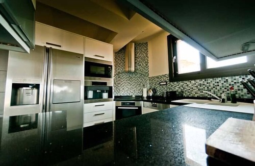 Katsikia Villa | Villa St Nicolas 4 bedroom villa.
