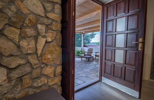 Cove Makarac (Milna) Apartment | Villa Stephania