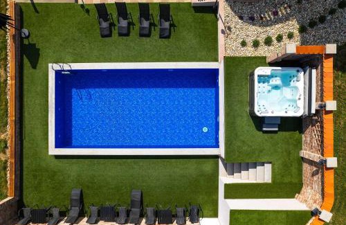 Svajcarnica Villa | Villa Stipino
