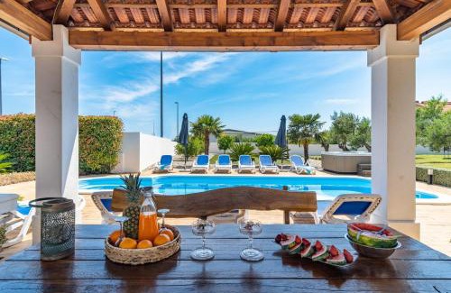 Rudine Villa | Villa Suker - Jacuzzi, Pool, Sauna