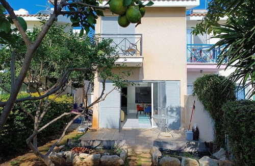 Pyrgos House | Villa sur Mer, Piscine et Jardin