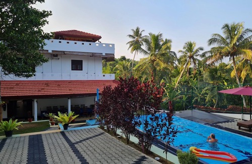 Unawatuna Villa | Villa Talpe Home stay Inviting 4 b&b and Pool