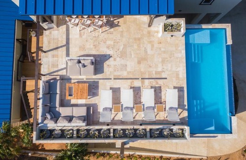 Lighthouse Estates House | Villa Topaz Above West Bay with 360 Degree Views!