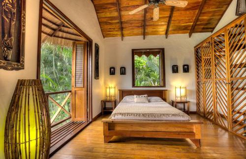 Punta Uva Villa | Villa Toucan with National Geographic Views