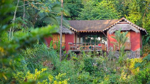 Punta Uva Villa | Villa Toucan with National Geographic Views