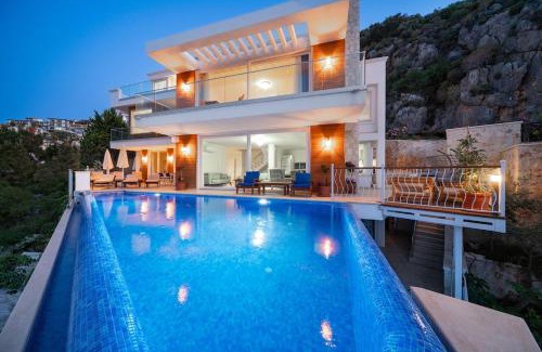 Kalkan Villa | Villa Tuna Kalkan sleeps 14