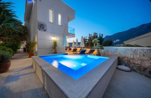 Kalkan Villa | Villa Tuna Kalkan sleeps 14