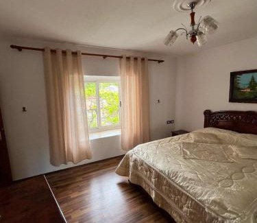 Peshkopi Villa | Villa Vaporri