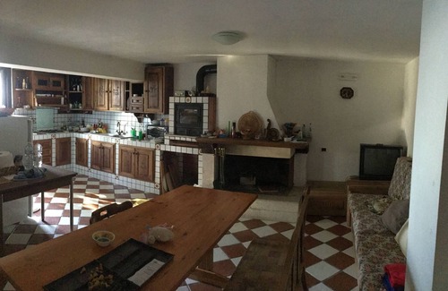 Postiglione Villa | Villa Venus. Historic villa in the green. Relaxation and nature.