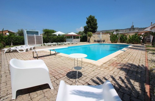 Solarino Villa | VILLA VERA - Amazing House with private swimming pool near Syracuse.