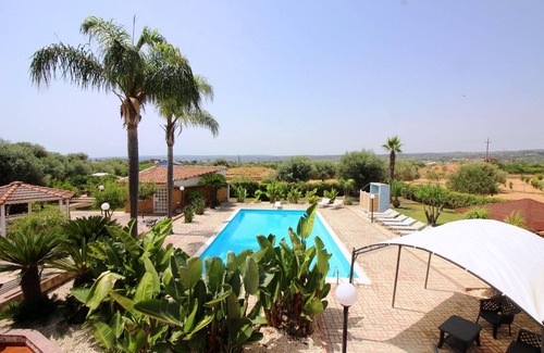 Solarino Villa | VILLA VERA - Amazing House with private swimming pool near Syracuse.