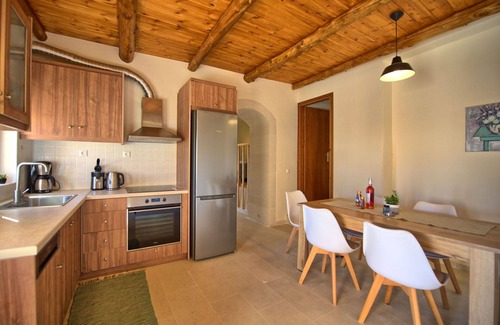 Embrosneros Villa | Villa Vicilla – Inland Crete vacation villa with pool, Greece