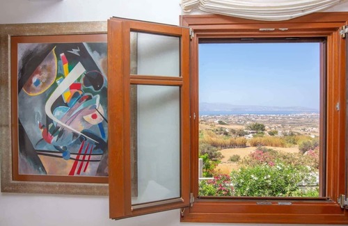 Glinado Villa | villa victor , panoramic view, family and pet friendly, near the beaches.