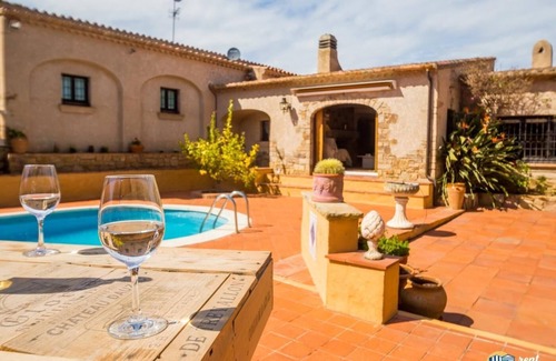 Castell-Platja d'Aro Villa | Villa Violeta spacious townhouse with private swimming pool.