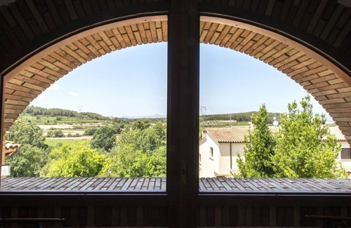 Castellet House | Villa with pool, near Sitges and Barcelona. Natural Park. Wine tourism