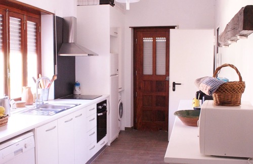 Alcanede Cottage | Villa with 650m2 for 14 people, swimming pool and 7 suites, fully equipped