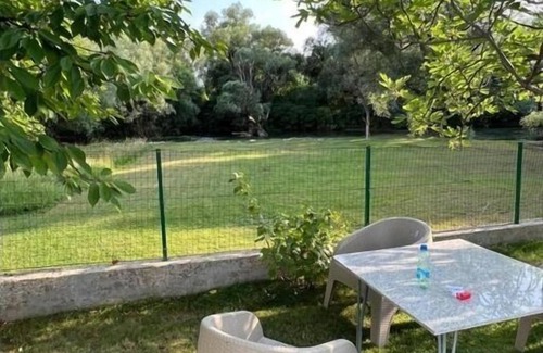 Mostar House | Villa with a pool beside the river Buna