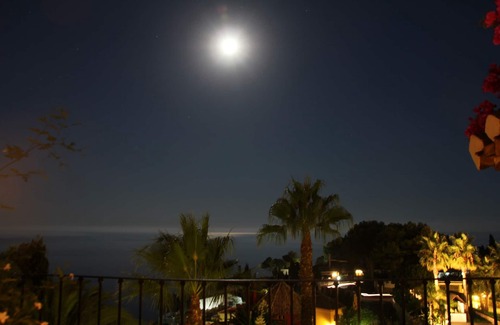 Almunecar Villa | Villa with a stunning sea view, located by the poolside and close to the beach