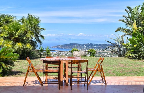 Panza Villa | Villa with exclusive view of the gulf + private parking space