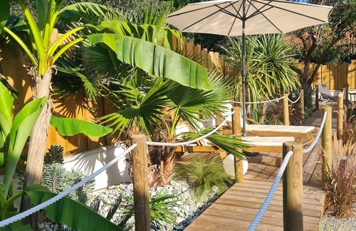Labenne-Ocean Villa | Villa with heated pool, only 350m from the beach, sports room, billard