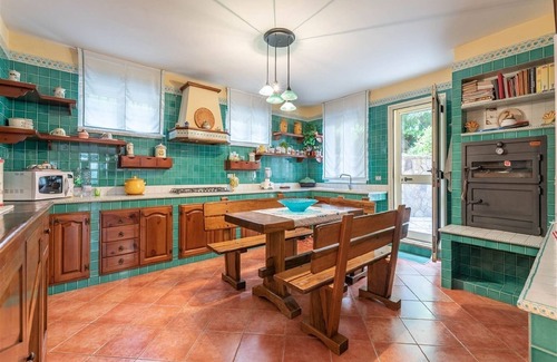 Misilmeri House | Villa with Pool, Pets & WiFi