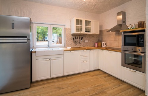 Risika Villa | Villa with pool, sandy beach, quiet location - TRAVELER Reiseburo Krk - ID 2181