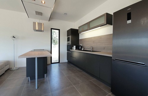 Oupia House | Villa with Pool & Views