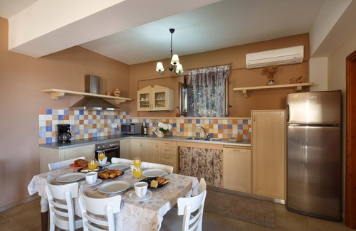 Rethymno Villa | Villa with private pool & sea view for absolute privacy and serenity.