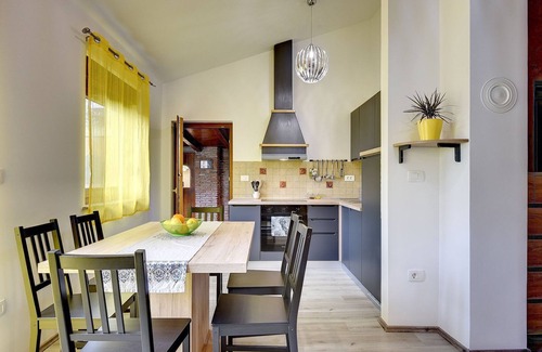 Galizana House | Villa with private pool, air conditioning, WiFi, BBQ and good location