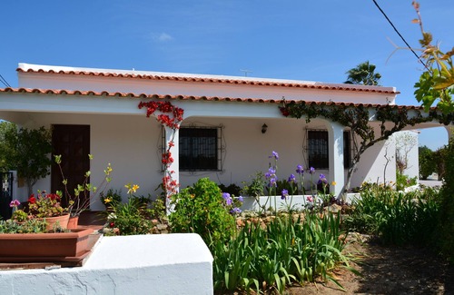 Paraiso Villa | Villa with Private Swimming Pool/WI-Fi/Pet friendly