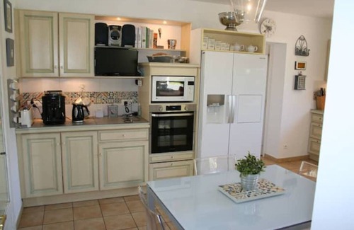 Grezet-Cavagnan House | Villa with swimming pool in New Aquitaine