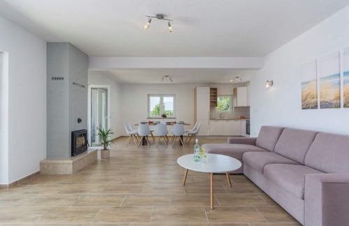 Peruski Villa | Villa WonderView with private pool
