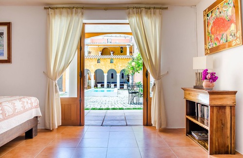 Nunue House | Villa Yrondi