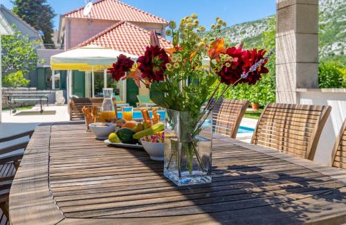 Tucepi Villa | Villa Župa Relaxing Escape Near Baška Voda with Heated Pool
