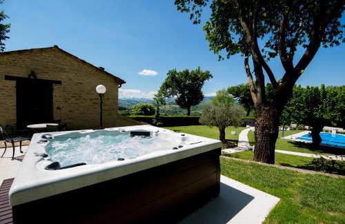 SantʼIppolito Villa | VillaAnna Heated Pool and two outdoor jacuzzi