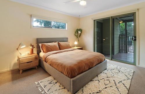 Macs Cove House | Village Cove