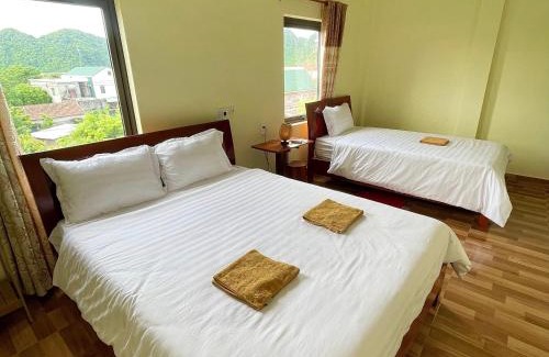 Son Trach Hostel | Village House