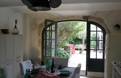 Fons-sur-Lussan House | Village house with garden and terrace with view