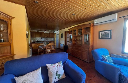 Can Carbonell House | VILLAS COSETTE - Villa La font dels pins. Precioso Chalet con Piscina, Parquing y Barbacoa.