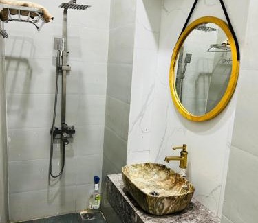 Thach That Apartment | Villas Little White House Quê Vải