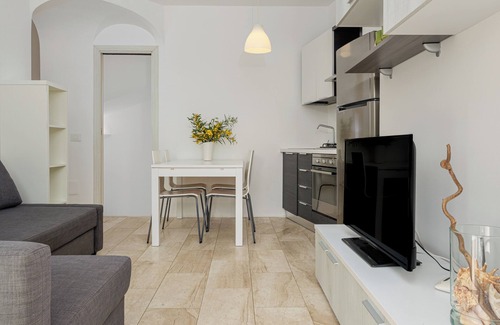 Pittulongu House | "Villetta Pellicano" near Beach with Private Terrace & Wi-Fi