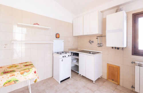 Montincello Apartment | Villini delle Rose -Quadrilocale 4 by BarbarHouse