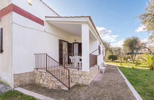 Montincello Apartment | Villini delle Rose -Quadrilocale 4 by BarbarHouse