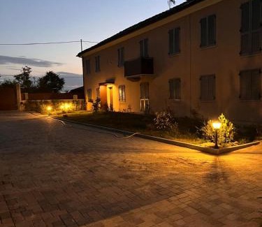 Castagnole delle Lanze House | Vin dell'Olmo