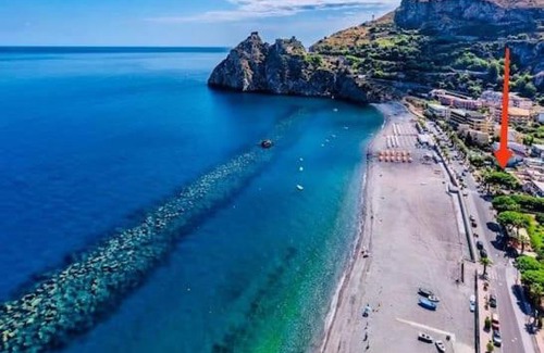 Sant'Alessio Siculo Apartment | Vinaka it