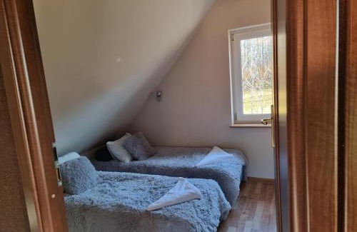 Piechowice Apartment | vinico