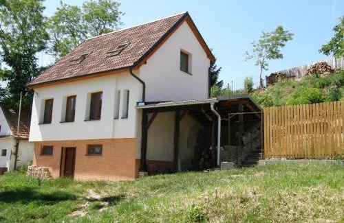 Rohatec Apartment | Vinný sklep Kovárna