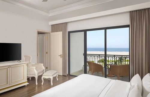 Cua Lo Hotel | Vinpearl Cua Hoi, Affiliated by Meliá