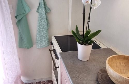 Pirgadikia Apartment | Vintage apartment with a heart